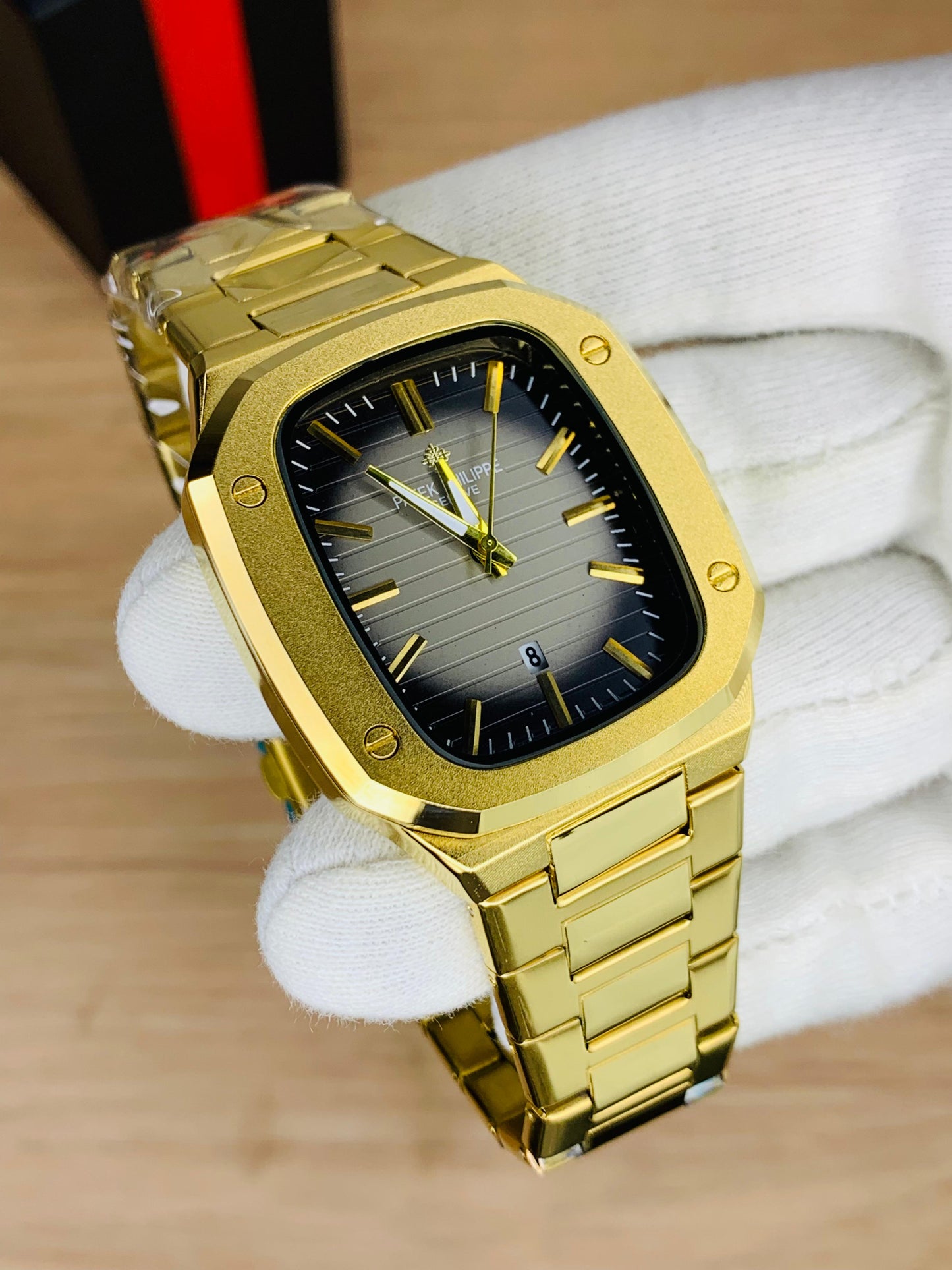 Unique Design Model | Date Adjustment (Gold Grey)