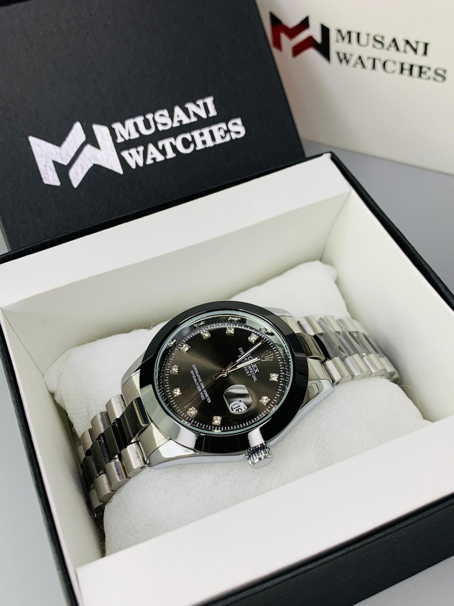 Two Tone Stone Model Dial (Black)