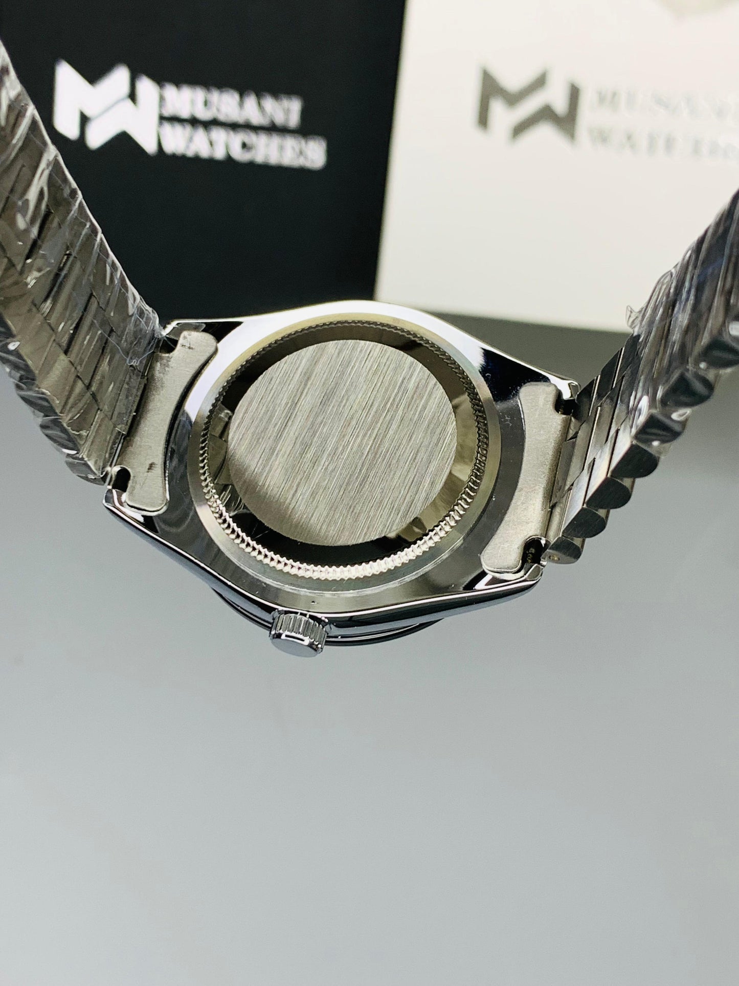 Two Tone Stone Model Dial (Black)