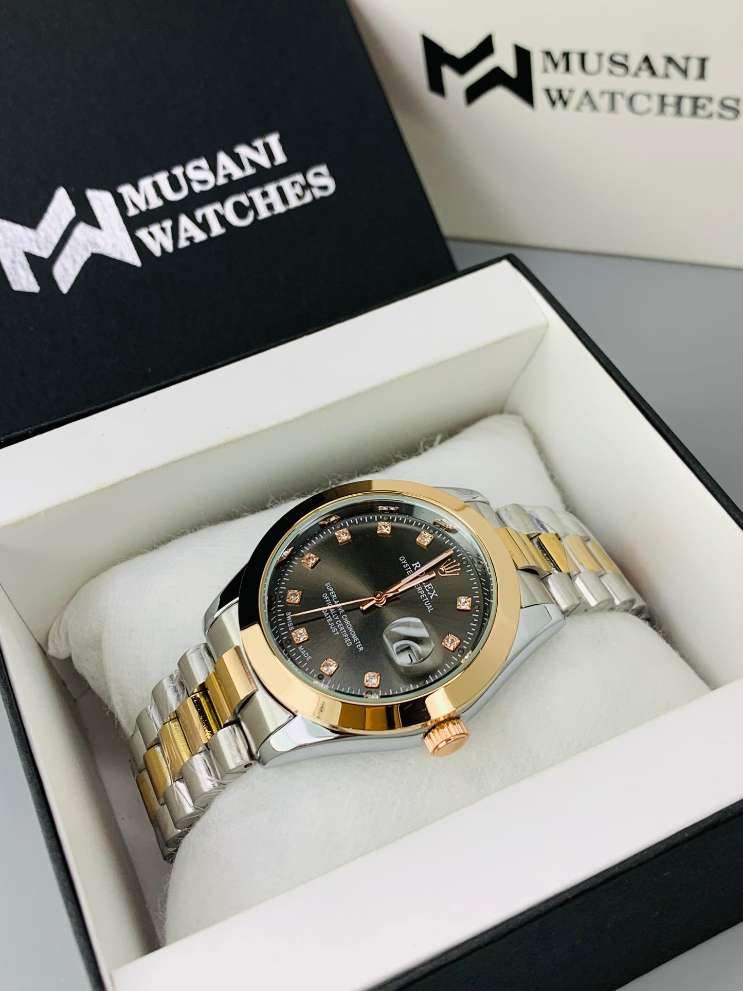 Two Tone Stone Model With Date (Rose Gold Black)