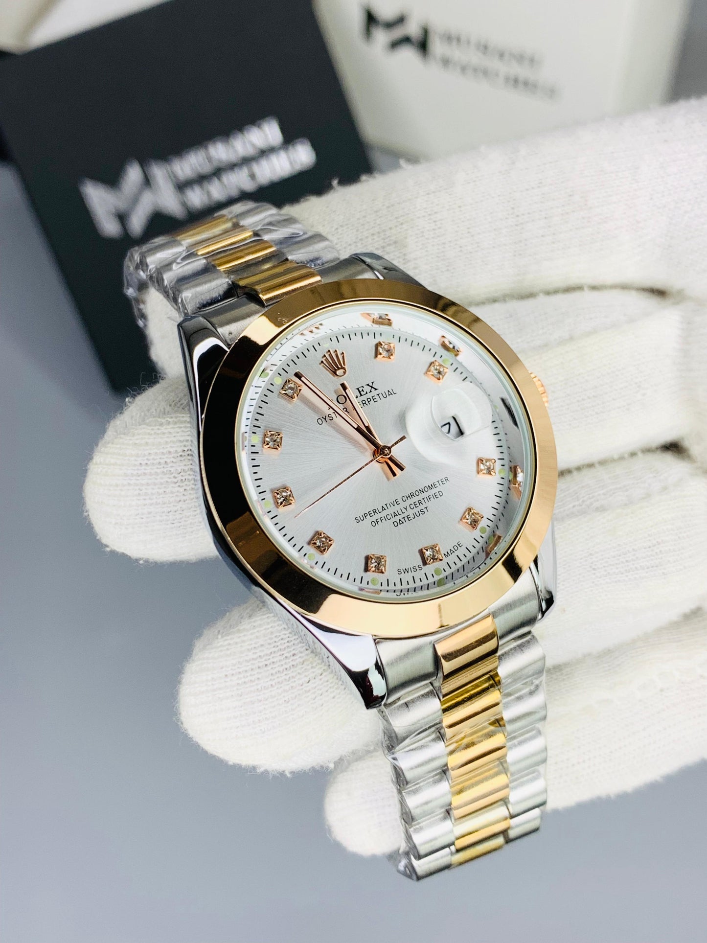 Two Tone Stone Model With Date (Rose Gold)