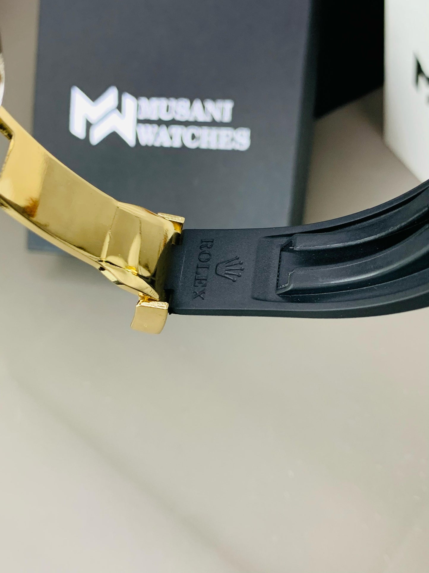 Daytona Stone Strap (Golden Dial)