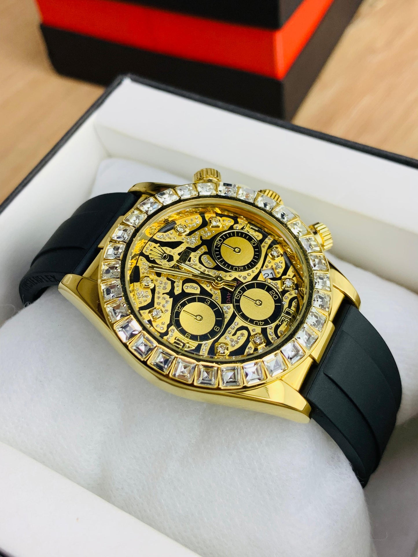 Daytona Stone Strap (Golden Dial)