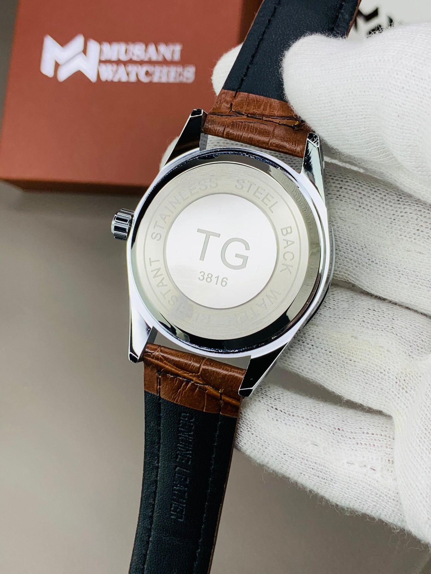 Tag Calibre Brown (With Down Seconds Movement)